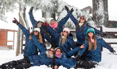 VIAJES DE EGRESADOS PARALIZADOS Y A LA ESPERA