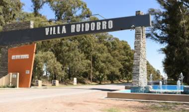 QUIROGA: "HAY QUE ENTENDER QUE EL VIRUS YA ESTA EN EL PUEBLO"