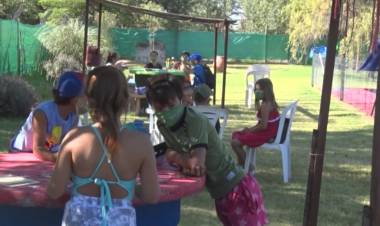 LOS NIÑOS YA DISFRUTAN DE LA COLONIA DE VACACIONES