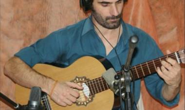 FACUNDO CAMPORA ESTRENA NUEVO MATERIAL