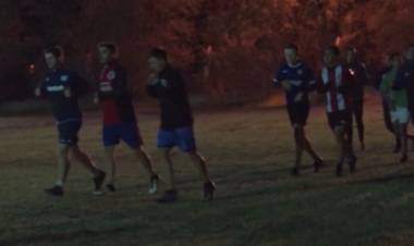 JUVENTUD LISTO PARA EL DEBUT ANTE TALLERES