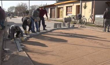 AVANCE DE LA OBRA DE CORDÓN CUENTA Y ADOQUINADO