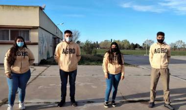 ALUMNOS DEL IPEMyA REPRESENTARAN A LA PROVINCIA EN LAS OLIMPIADAS NACIONALES