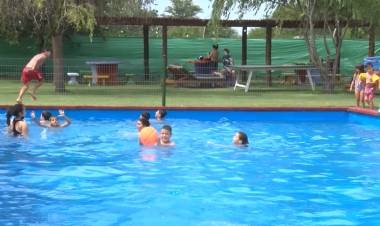 COMENZÓ LA COLONIA DE VACACIONES EN COMPLEJO SAN CARLOS