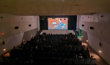 TEATRO MUNICIPAL: REESTRENO DE LA OBRA LA NONA E INSCRIPCIONES 2022