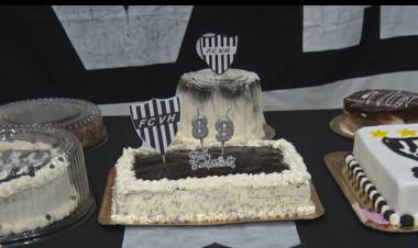 EL VILLA FESTEJÓ SUS 89 AÑOS CON UNA PEÑA