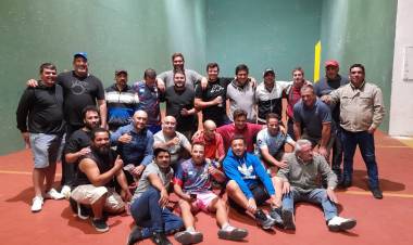 EL TORNEO PROVINCIAL DE PALETA VOLVIÓ AL FRONTÓN DEL SPORTING