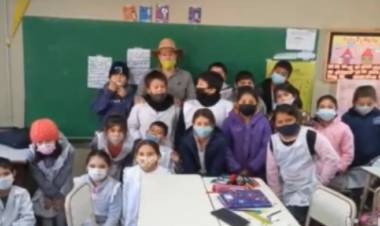 ALUMNOS CUARTO GRADO DE LA ESCUELA CHELLI GANARON CONCURSO POR DÍA DEL AMBIENTE