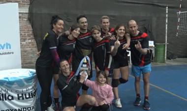 CAMPEONATO DE VOLEY MIXTO EN EL GIGANTE DEL VILLA