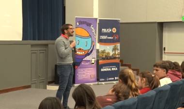 CHARLA TALLER SOBRE PROTECCIÓN DIGITAL 