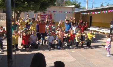 MUESTRA ARTÍSTICA DE LA ESCUELA JUANA J CHELLI