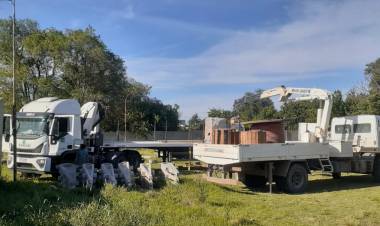 LLEGA MÁS MATERIAL DE EPEC PARA LA LÍNEA DE 33 KVA