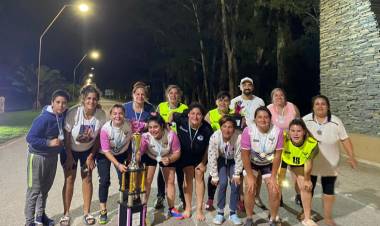 LAS CHICAS DEL FÚTBOL DE JUVENTUD LISTAS PARA EL INICIO DEL TORNEO DE LA LIGA