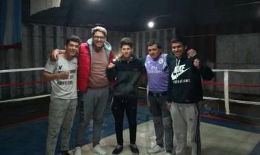 DE A POCO RESURGE EL BOXEO