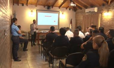 CAPACITACIÓN PARA AGENTES POLICIALES EN EVIDENCIA DIGITAL
