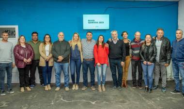 SILVIO QUIROGA PRESENTÓ SU CANDIDATURA A LEGISLADOR DEPARTAMENTAL