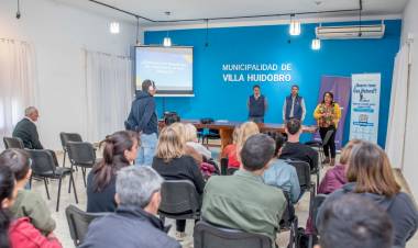 REUNIÓN INFORMATIVA SOBRE GAS NATURAL 