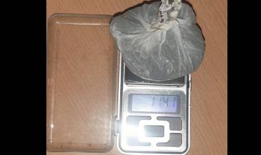 UNA PERSONA DETENIDA POR AGREDIR A OTRA EN LA VÍA PÚBLICA