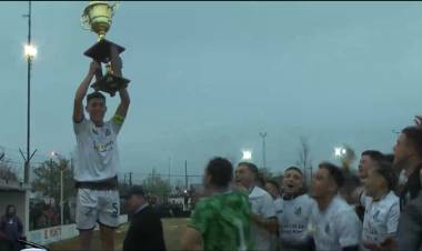 EL RECREATIVO ESTRELLAS GRITÓ CAMPEÓN UNA VEZ MÁS