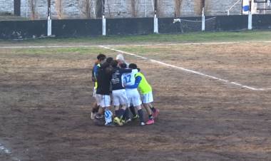 JUVENTUD DIO VUELTA UN PARTIDO INCREÍBLE Y SUMO SU PRIMERA VICTORIA DEL TORNEO