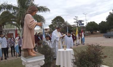ENTRONIZACIÓN DE LA IMÁGEN DE LA VIRGEN NIÑA 