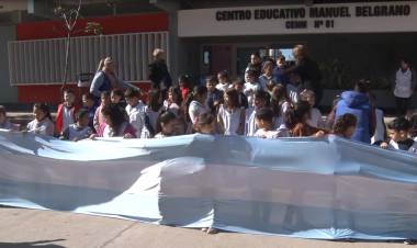 DÍA DEL HIMNO NACIONAL EN EL CE MANUEL BELGRANO