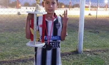 JUVENIL DEL VILLA CONVOCADO POR ESTUDIANTES DE LA PLATA