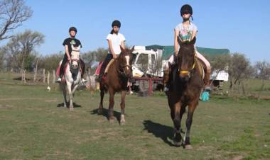 DESDE EL 21 DE SEPTIEMBRE SE RETOMAN LAS CLASES DE EQUITACIÓN Y EQUINOTERAPIA