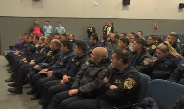 CAPACITACIÓN PARA POLÍCIAS Y BOMBEROS SOBRE ACTUACIONES ANTE CATÁSTROFES