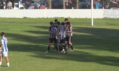 EL VILLA NO LO PUDO AGUANTAR Y SE LO EMPATARON EN LA ÚLTIMA CON POLÉMICA INCLUIDA