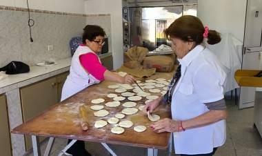 LAS MEJORES TORTAS FRITAS SON LAS DE CÁRITAS