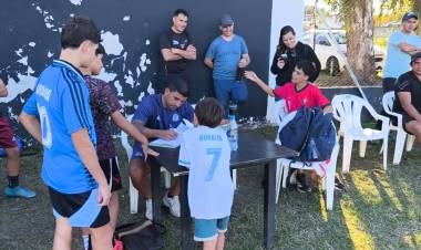 EL CA TALLERES REALIZÓ UNA PRUEBA DE JUGADORES EN EL FC VILLA HUIDOBRO