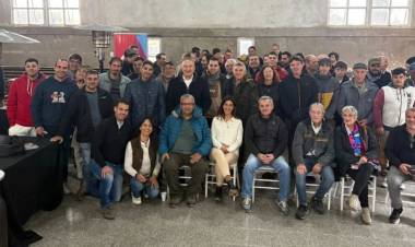 JORNADA DE CAPACITACIÓN PARA APICULTORES EN RANQUELES
