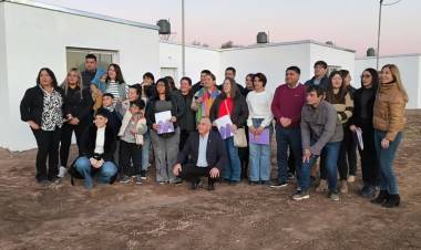 SE ENTREGARON 10 NUEVAS VIVIENDAS DEL PROGRAMA SEMILLA