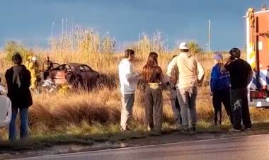VUELCO CON LESIONADOS EN LA CURVA DE NAZCA