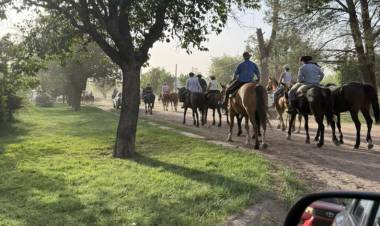 DE A CABALLO UNIERON DEL CAMPILLO CON VILLA SARMIENTO