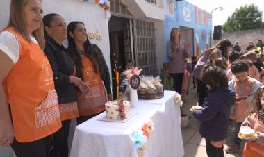 EL JARDÍN DE LA CHELI FESTEJO SU CINCUENTENARIO