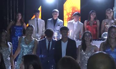 LOS EGRESADOS DEL IPEMyA 188 TUVIERON SU NOCHE