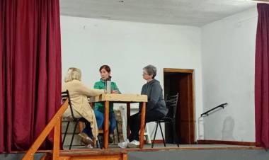 EL GRUPO DE TEATRO DEL CENTRO DE JUBILADOS SE PREPARA PARA EL ESTRENO