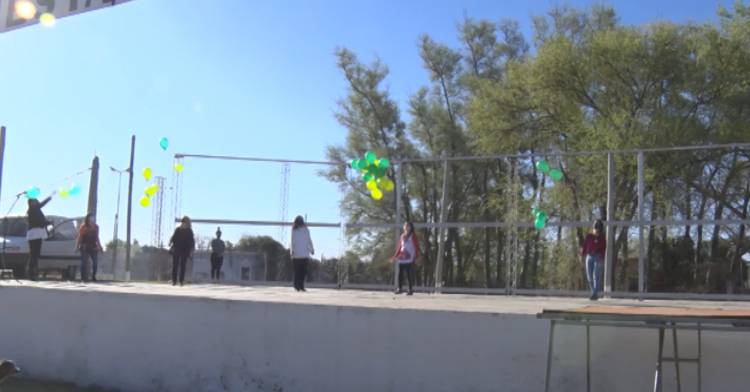 SUELTA DE GLOBOS POR EL DÍA DEL MAESTRO