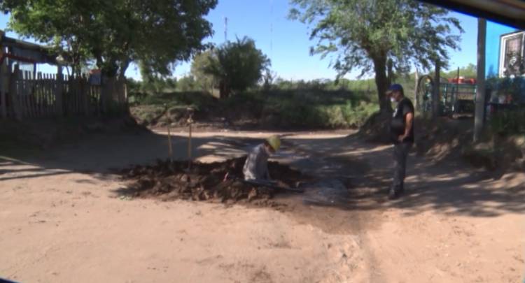 CORTE DE ENERGÍA Y EXTENSIÓN DE RED DE AGUA