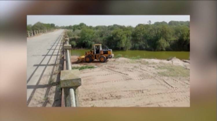 DEL CAMPILLO TAMBIÉN PREPARA SU PLAYA