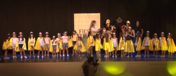 MISS ESPIGUITAS, PRESENTACIÓN, BAILE Y CORONACIÓN 