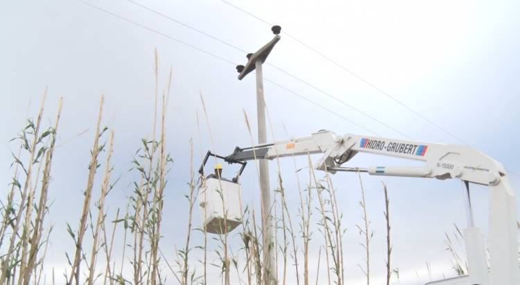 ELECTRIFICACIÓN RURAL: PRÉSTAMO DEL CENTRO DE GANADERO A LA COOPERATIVA