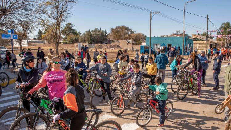 INAUGURACIÓN DE LA DIRECCIÓN DE DEPORTES MUNICIPAL