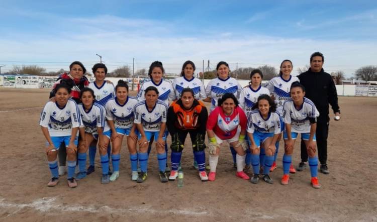 FÚTBOL FEMENINO, A PASO FIRME LAS CHICAS DE JUVENTUD