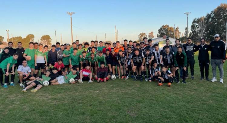 ENCUENTRO RECREATIVO ENTRE EL VILLA Y FERRO DE PICO