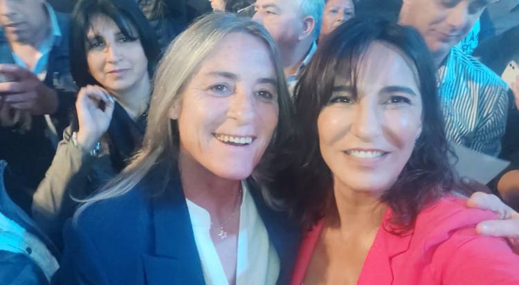 ANA ZANOTTO EN LA CANDIDATURA A GOBERNADOR DE LLARYORA