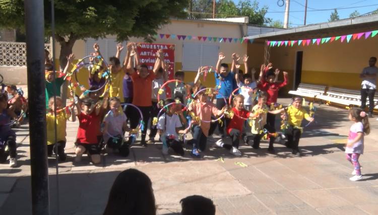 MUESTRA ARTÍSTICA DE LA ESCUELA JUANA J CHELLI