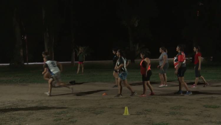 LAS CHICAS DEL FÚTBOL DE JUVENTUD SE PREPARAN PARA EL APERTURA